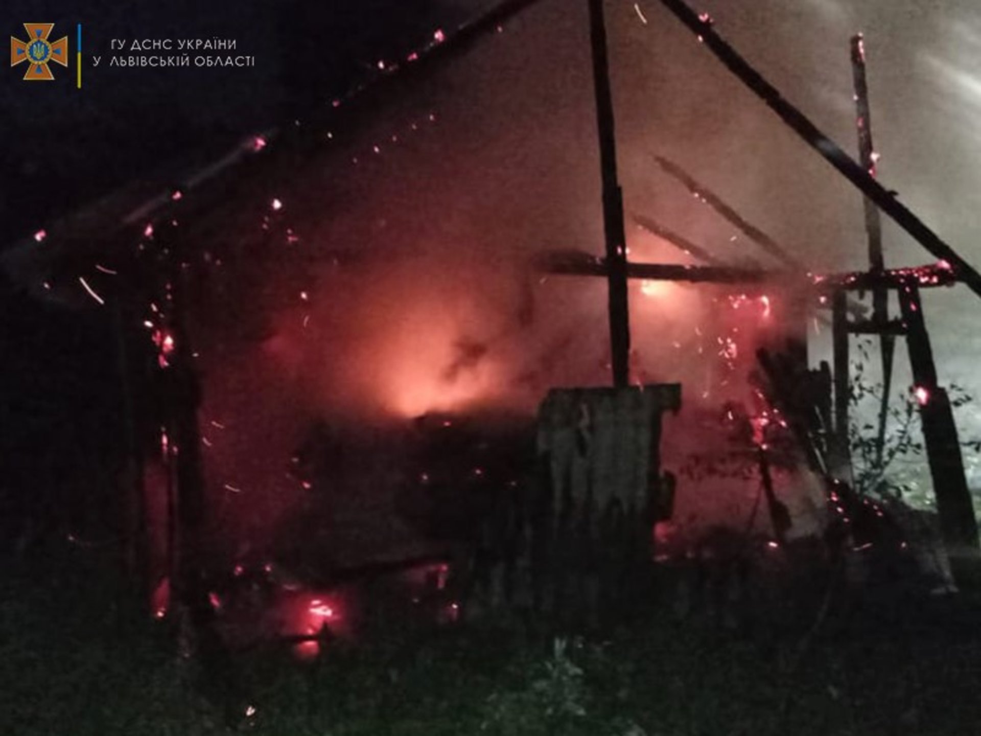 У Золочівському районі сталась пожежа