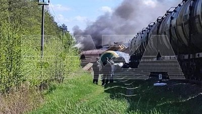 У Брянській області зійшов з рейок потяг з нафтопродуктами (ВІДЕО)