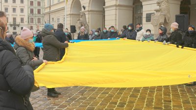 У центрі Львова масово виконали гімн (ВІДЕО)