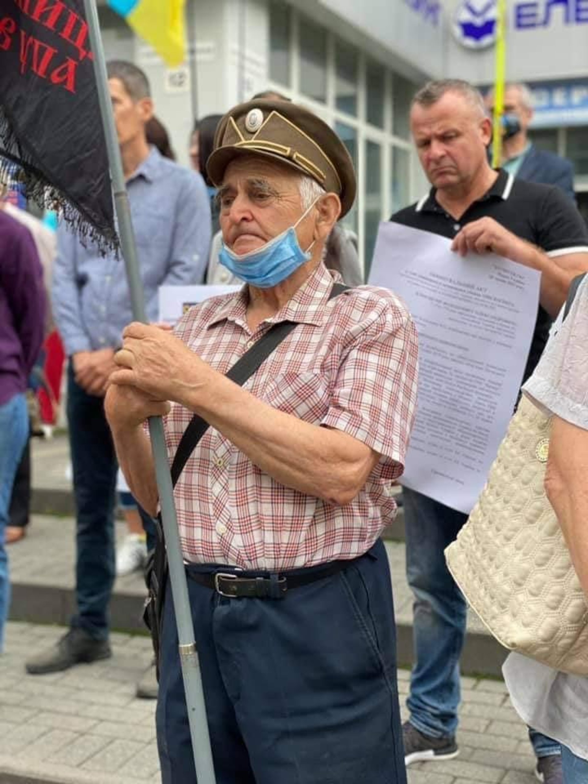 У Львові посміхаються із Зеленського, фото ЄС Львів