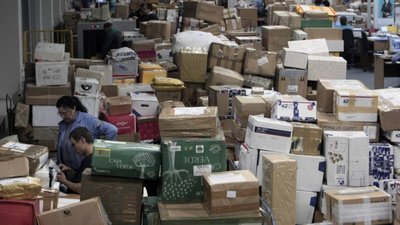 "Укрпошта" призупинила відправку посилок до Китаю через коронавірус
