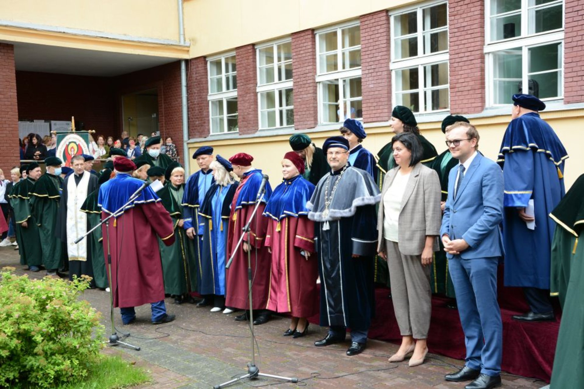 Садовий привітав студентів-першокурсників Львівського торговельно-економічного університету, фото ЛМР