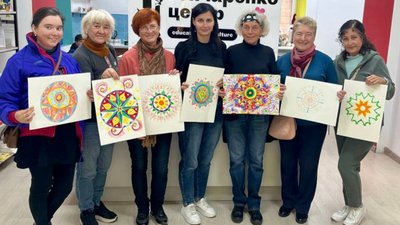 У Франківську запустили спільноту підтримки людей літнього віку «Дружні долоні»