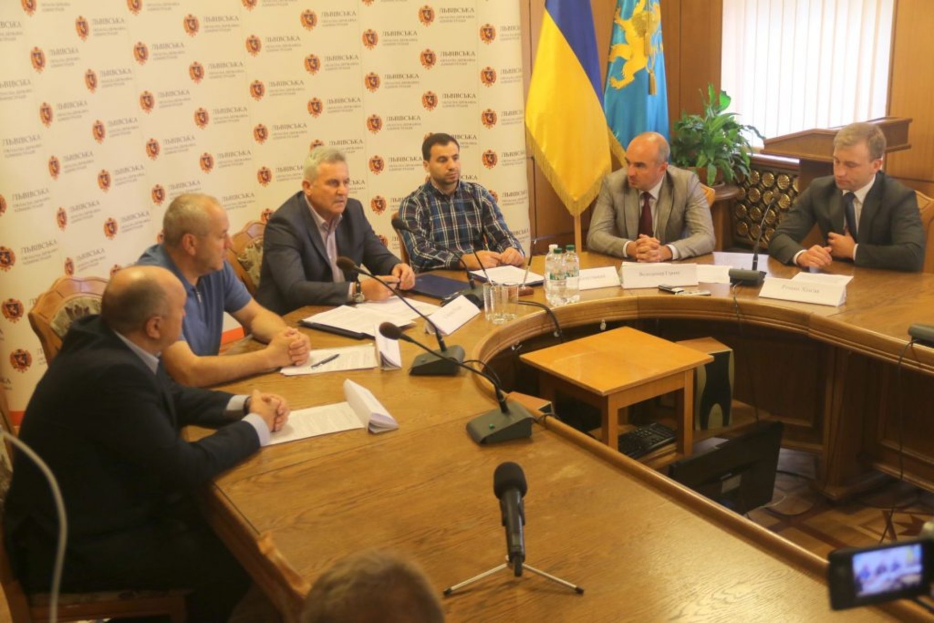 Підписання меморандуму між Львівським училищем фізичної культури та Благодійним фондом Андрія Котельника щодо створення на базі ЛУФК першої Академії боксу в Україні