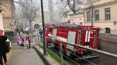 У центрі Львова виникла пожежа (ФОТО, ВІДЕО)