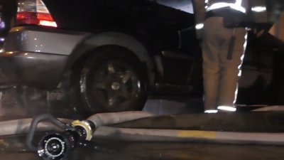 У Львові згорів Mercedes (ВІДЕО)