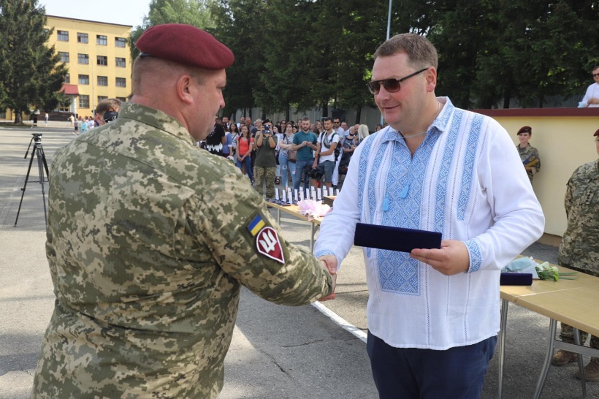 У Львові урочисто зустріли 80-ту десантно-штурмову бригаду, що повернулася із зони ООС, фото ЛОР