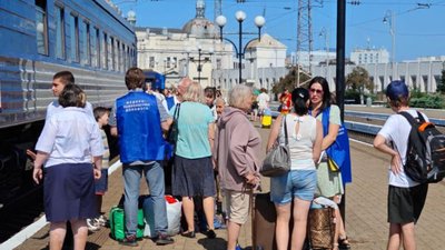 Львівщина продовжує приймати переселенців (ФОТО)
