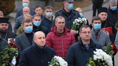 У День Гідності та Свободи у Львові вшанували пам'ять патріотів (ФОТО)