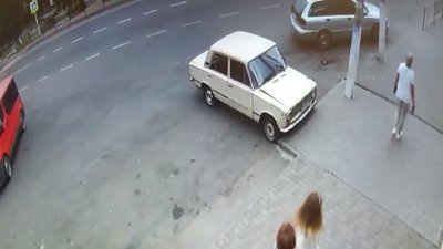На Львівщині невідомі маркують автомобілі водіїв, які їздять напідпитку, написами "Я п`ю, за кермом" (ВІДЕО)