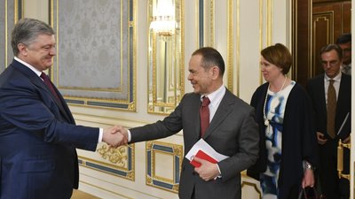 Порошенко закликав країни ”Великої сімки” та ЄС продовжити підтримку України