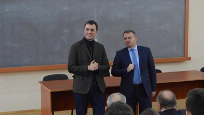 У команді Порошенка ми зможемо привести Україну до ЄС та НАТО - Омелян