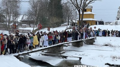 "Різдвяні пташки" наколядували на Львівщині 4,7 млн грн для ЗСУ (ФОТО)
