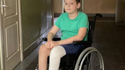Львівські нейрохірурги врятували 11-річного хлопчика з Сєверодонецька, якого знерухомила пухлина