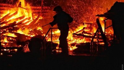 На Перемишлянщині ліквідували пожежу господарської будівлі
