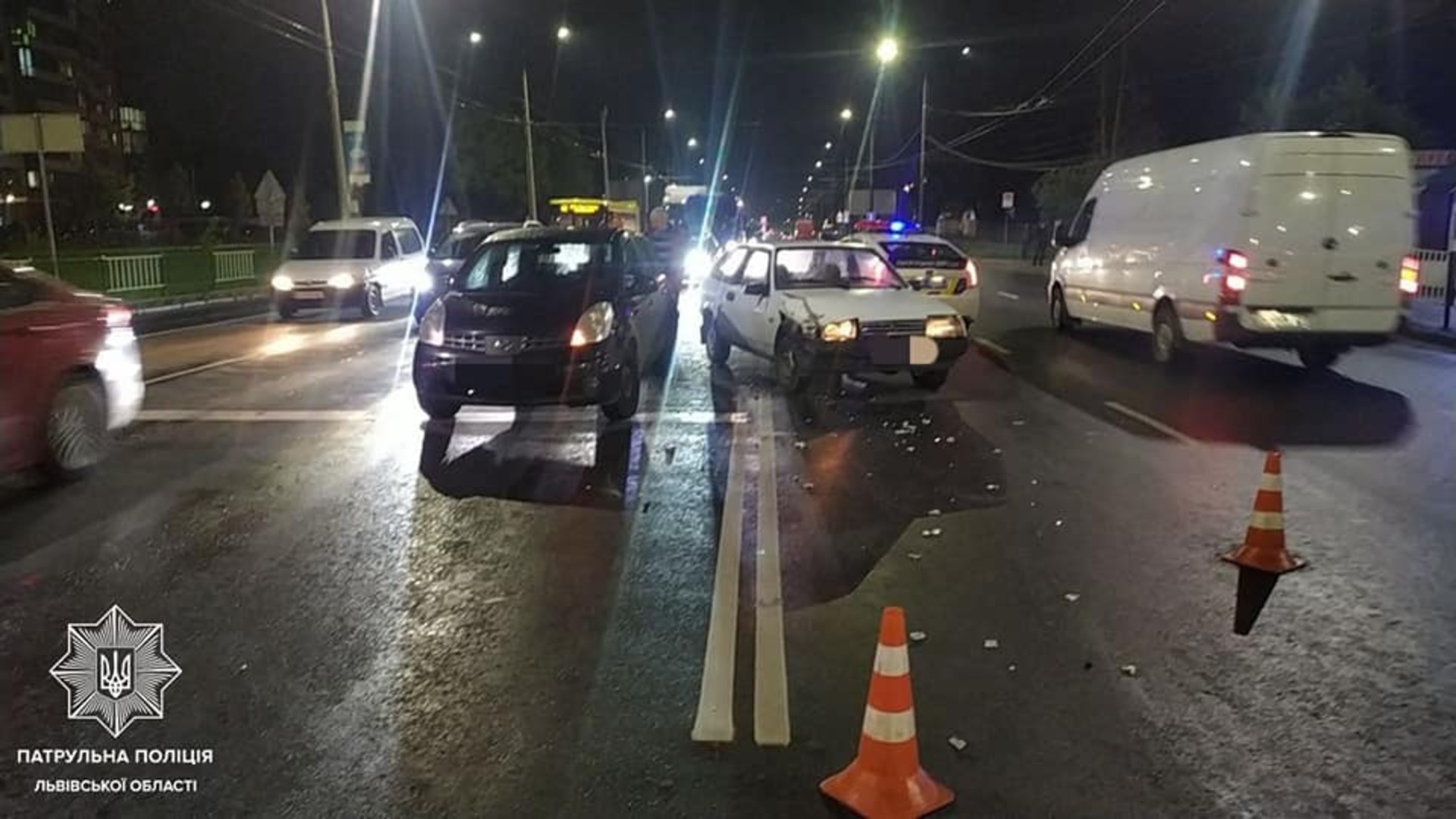 У Львові п’яний 60-річний водій на перехресті влетів у автомобіль