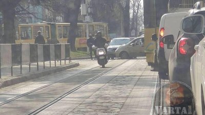 У Львові внаслідок ДТП зупинився рух трамваїв (ФОТО)