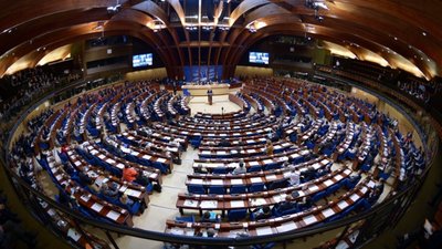 У ПАРЄ закликали Росію припинити військову підтримку бойовиків на Донбасі