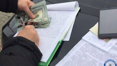 На хабарі спіймали мера одного з міст Львівщини