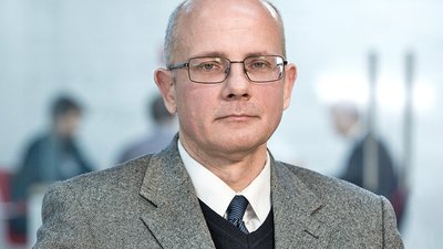Захід шукатиме проміжні рішення для перемовин і не чекатиме краху режиму Путіна, - аналітик Умланд