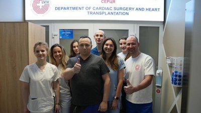 У Львові зробили першу в Україні операцію на серці із застосуванням робота Da Vinci