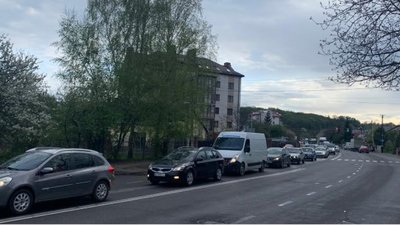 У Львові урбаністи зупинили рух у місті (ФОТО)