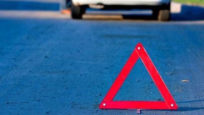 Львівщина: на узбіччі дороги виявлено тіло молодого чоловіка