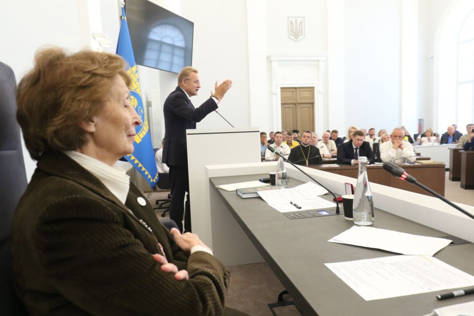 У Львівській міській раді відбулося урочисте засідання за участю депутатів 1-го демократичного скликання, фото ЛМР