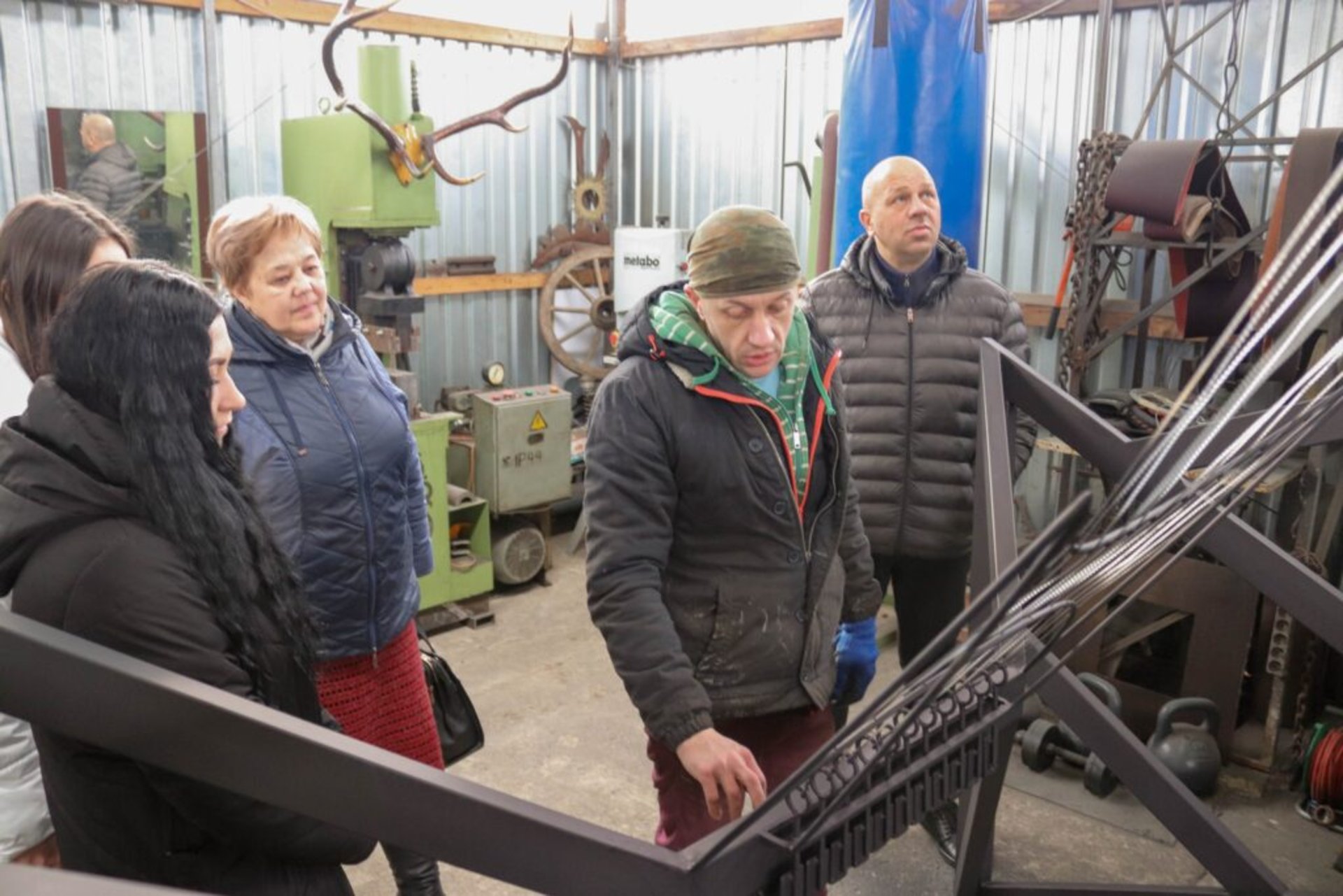 На Прикарпатті до свят презентують незвичний музичний інструмент