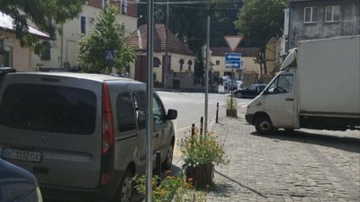 У Львові на ще одній вулиці заборонили паркування (ФОТО)