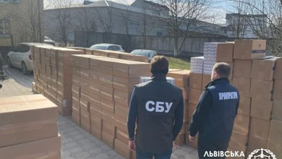 Цигарок на 18 млн грн: на Львівщині припинили незаконну діяльність контрафактників (ФОТО)