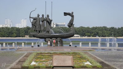 Далі від російського: українці обрали нові назви для вулиць Києва