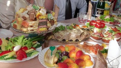 На Львівщині святковий стіл «поклав» у лікарню гостей