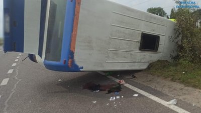 На Львівщині 19-річний киянин травмував пасажирів автобуса (ФОТО)
