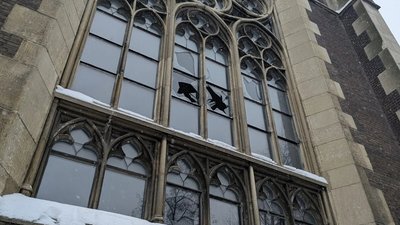 У Львові росія пошкодила церковні вітражі
