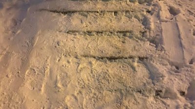 У Львові мешканці можуть травмуватись через не розчищений сніг (ФОТО)