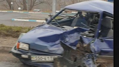У Львові вщент розбили автомобіль: є постраждалі (ВІДЕО)