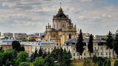 У Львові укладуть мирову угоду про землю Митрополичих садів