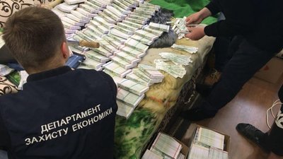 У львів‘янки вилучили понад 250 тисяч «липових» акцизних марок