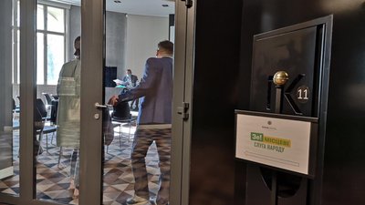 На Львівщині журналістам відмовили в участі у партійній конференції «Слуги народу»