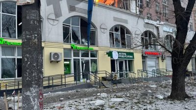 У Києві горять автомобілі