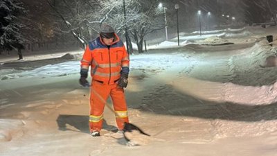У Львові улюблений район Садового засипало снігом