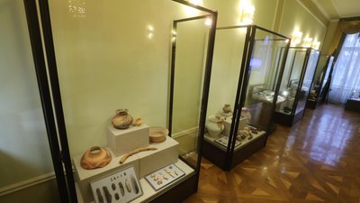 У холі Львівської обласної ради експонуються «Скарби Галичини» (ФОТО)
