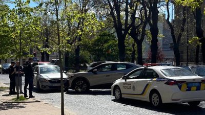 У центрі Львова не розминулись автомобілі