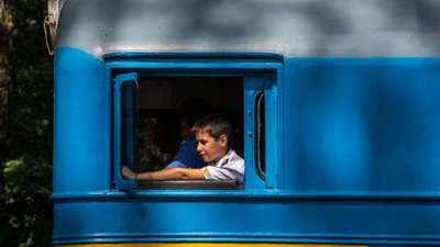 Дітлахів Львівщини запрошують прокататися з вітерцем на залізниці