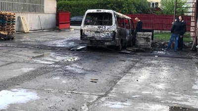 На Львівщині на підприємстві спалили автомобіль (ФОТО)