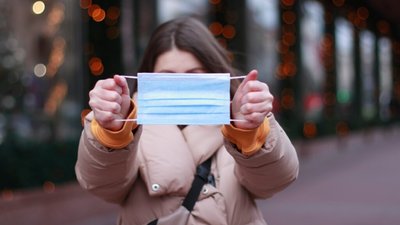 COVID у Львові: готуйтеся до відновлення маскового режиму
