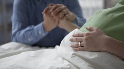 У Львові заборонили партнерські пологи