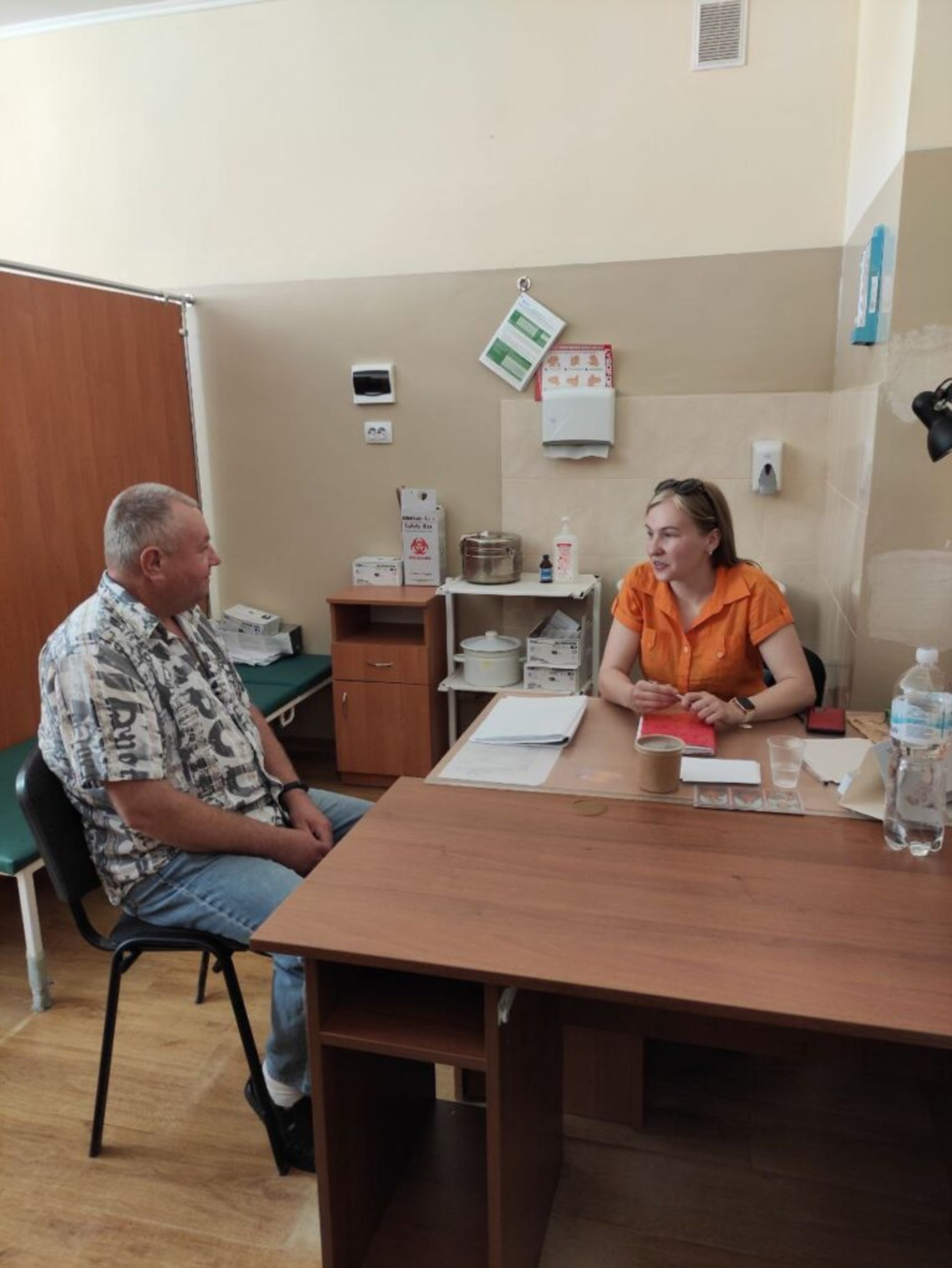На Львівщині починають працювати мобільні медичні команди