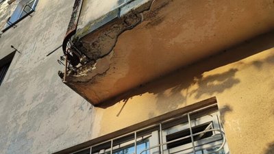 У Львові може обвалитись ще один балкон (ФОТО)